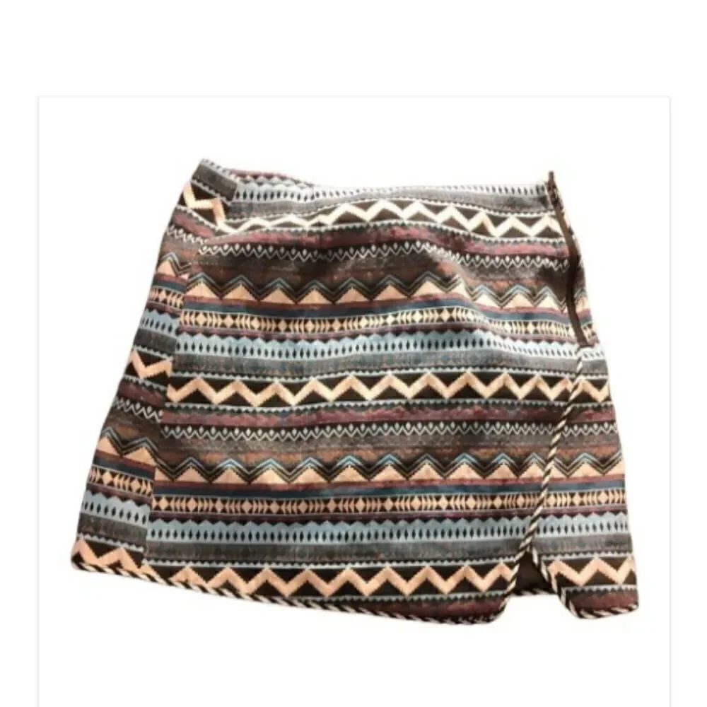 Greylin Aztec skirt (218)